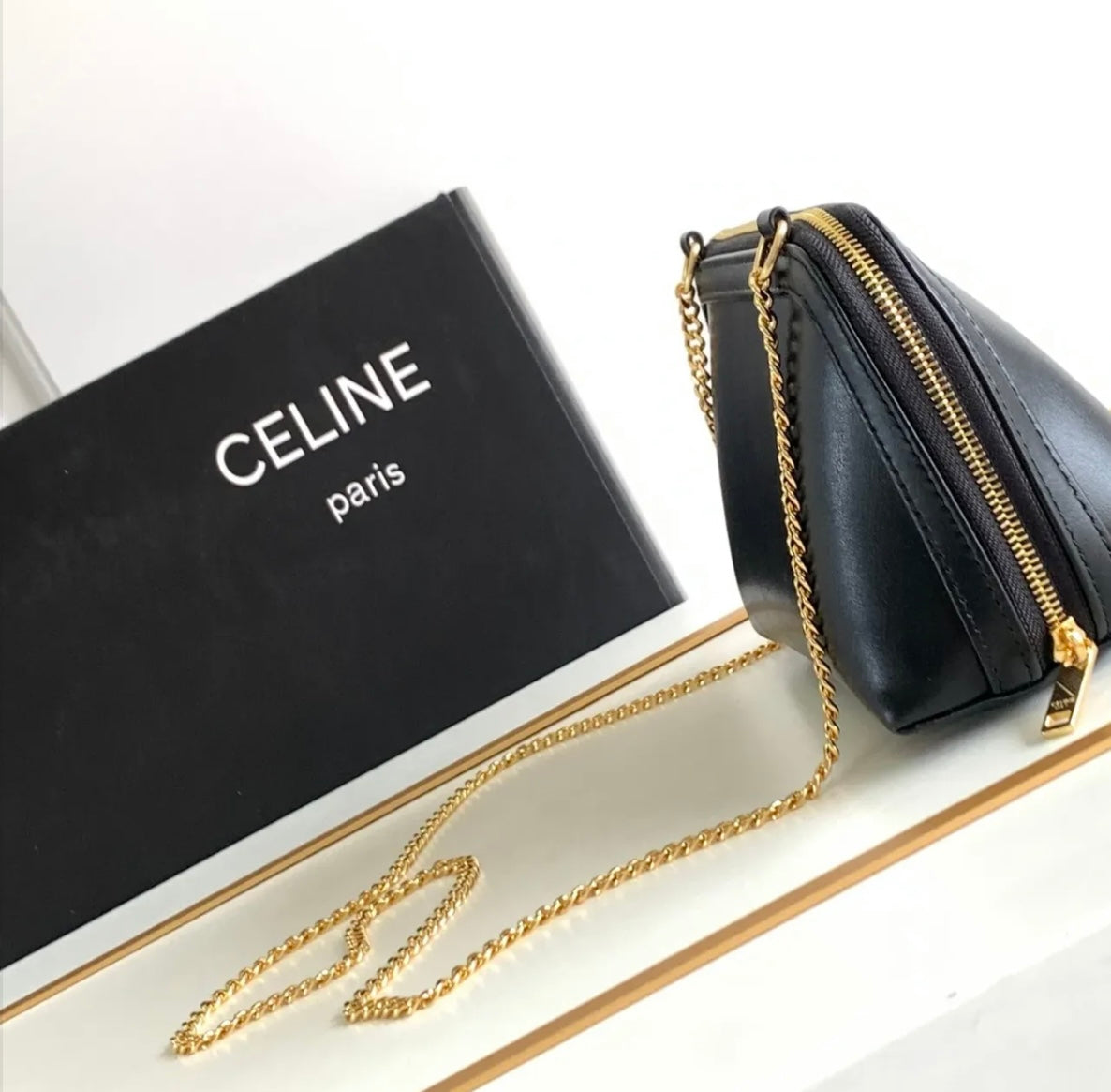 Triomphe Chain Pouch