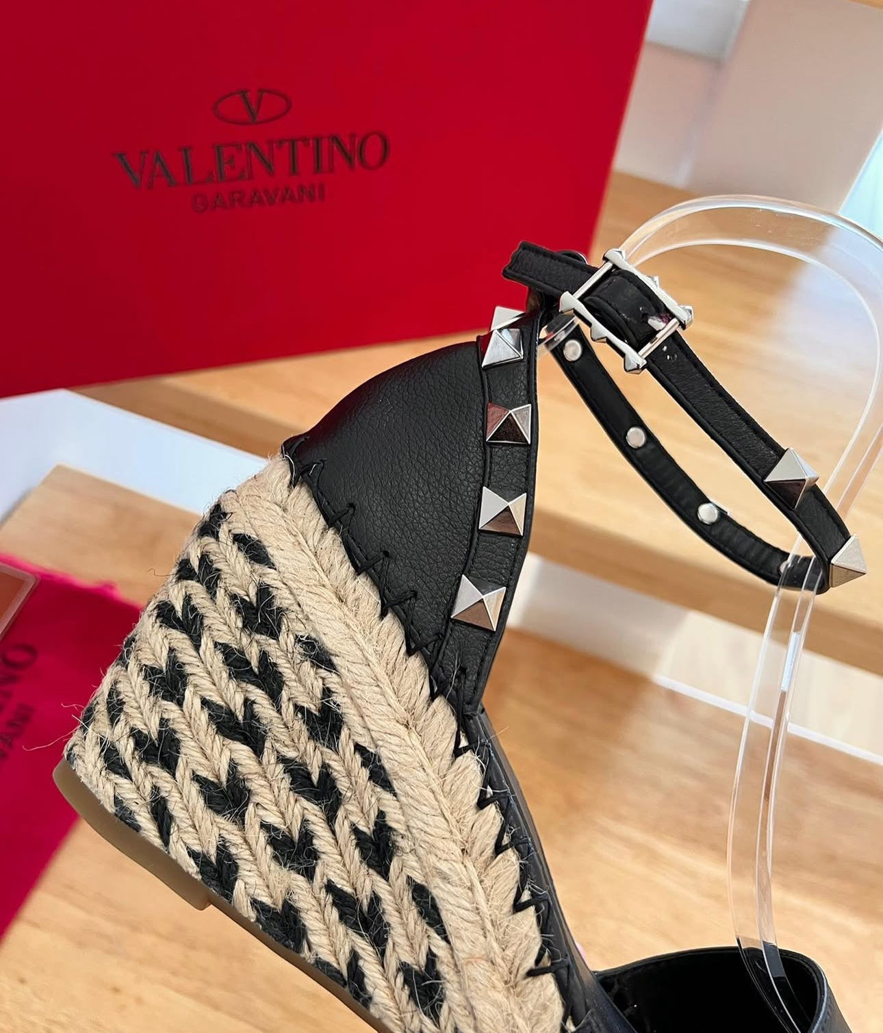 Rockstud Wedges