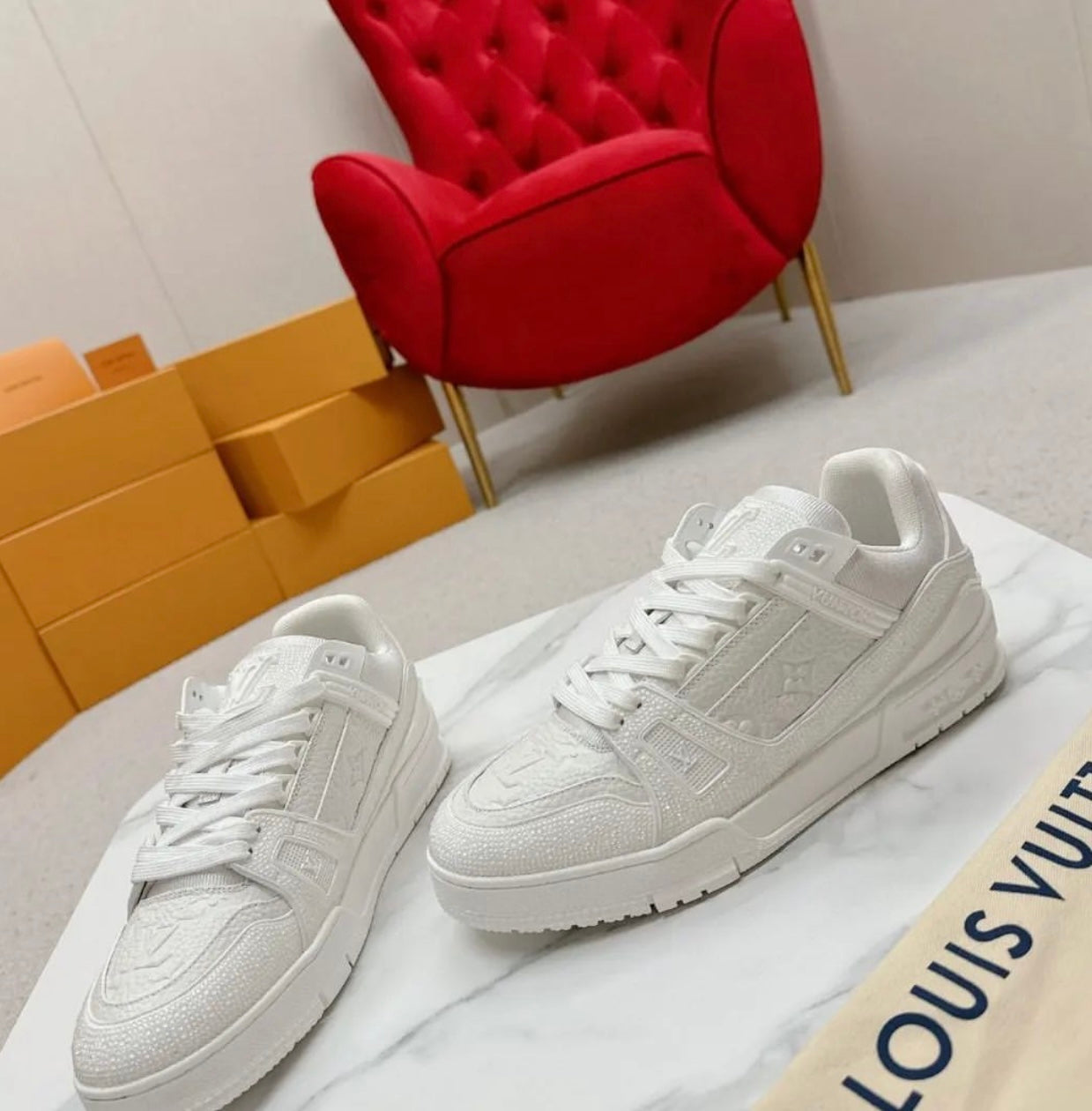 Logo Sneaker