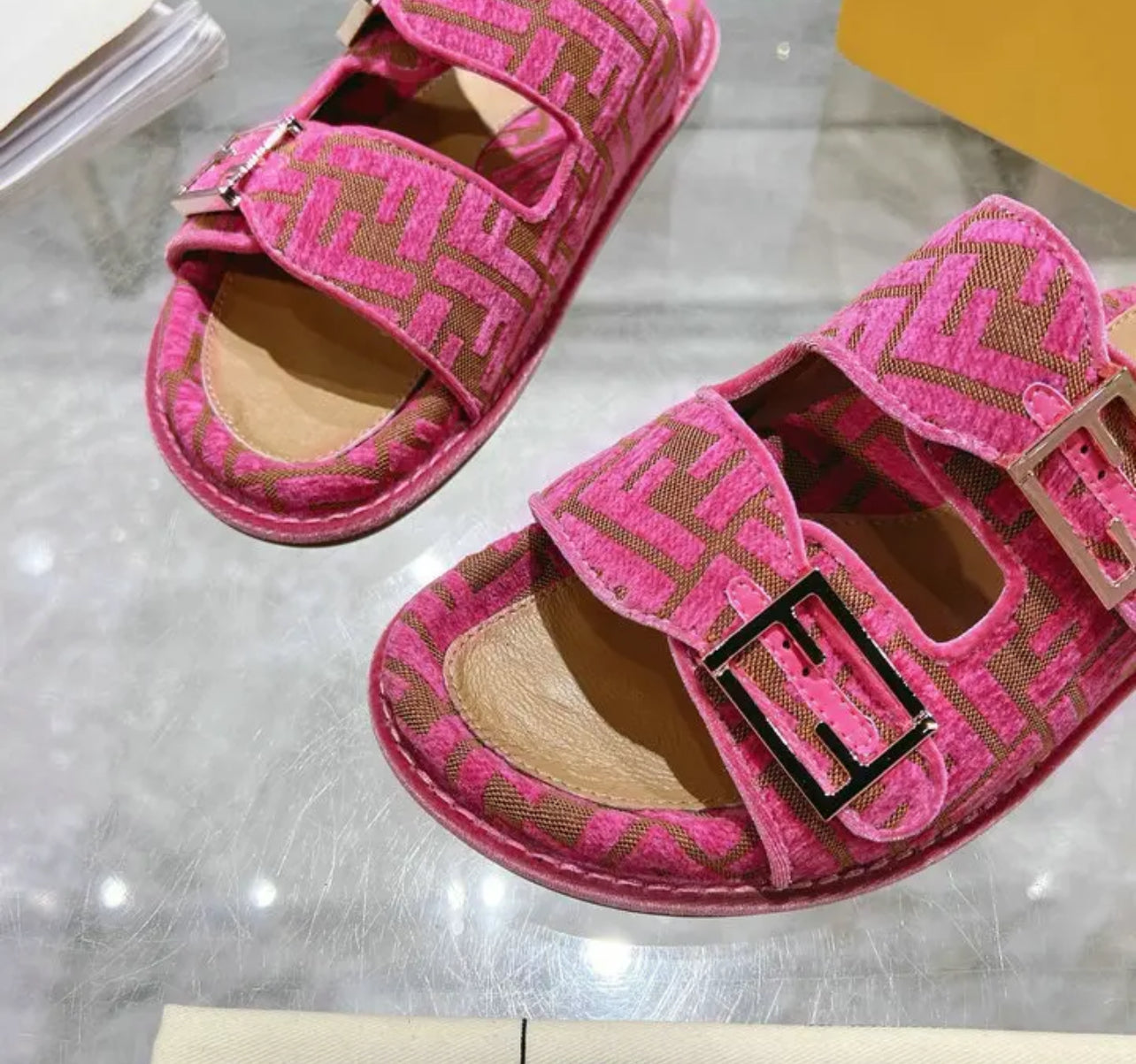 Feel Sandals