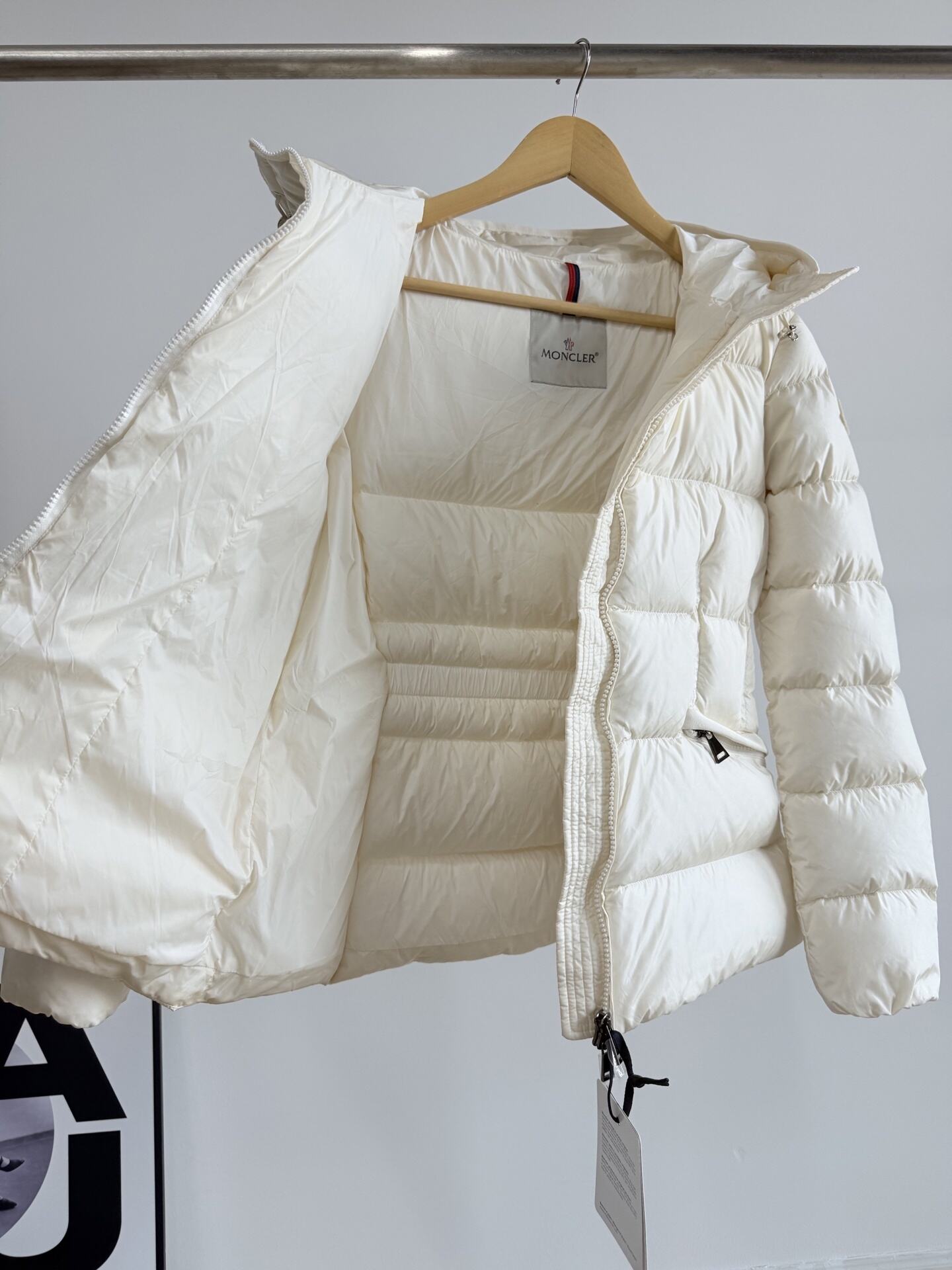 Avoce Jacket