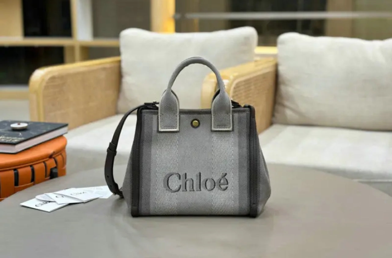 Carry Tote