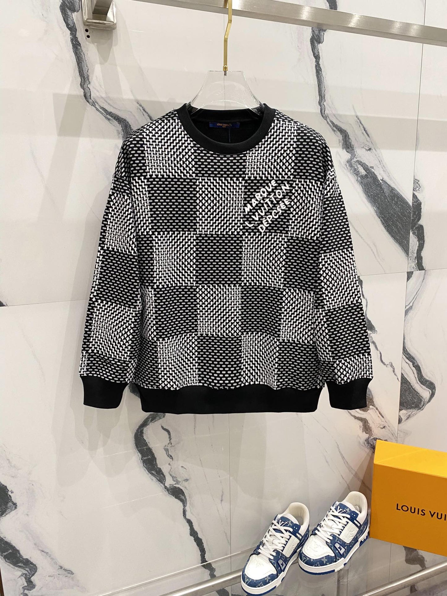 Logo Jumper