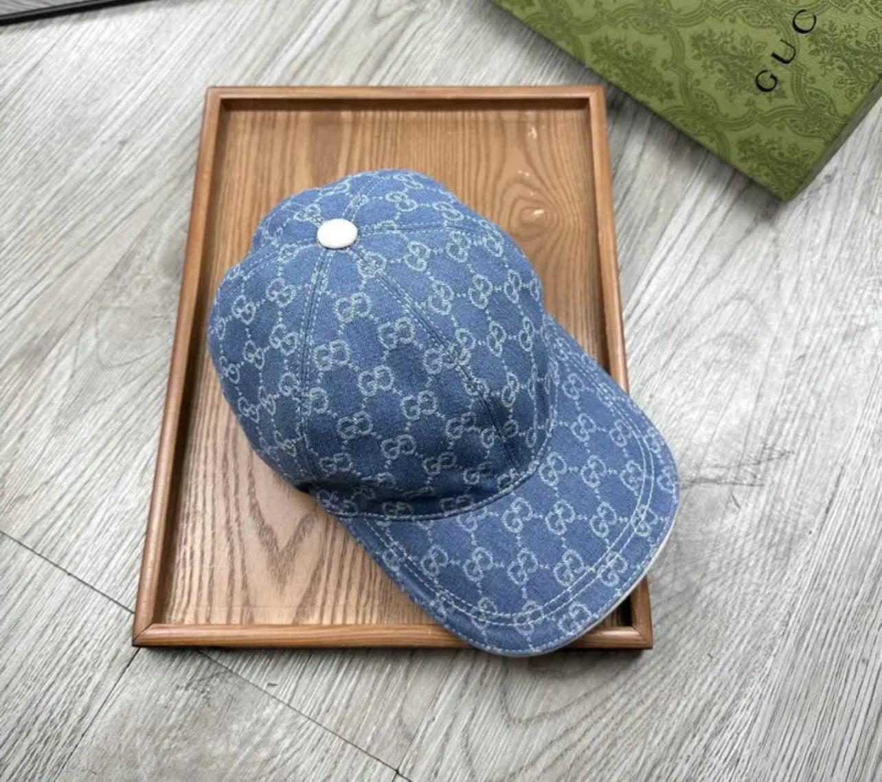 Logo Cap
