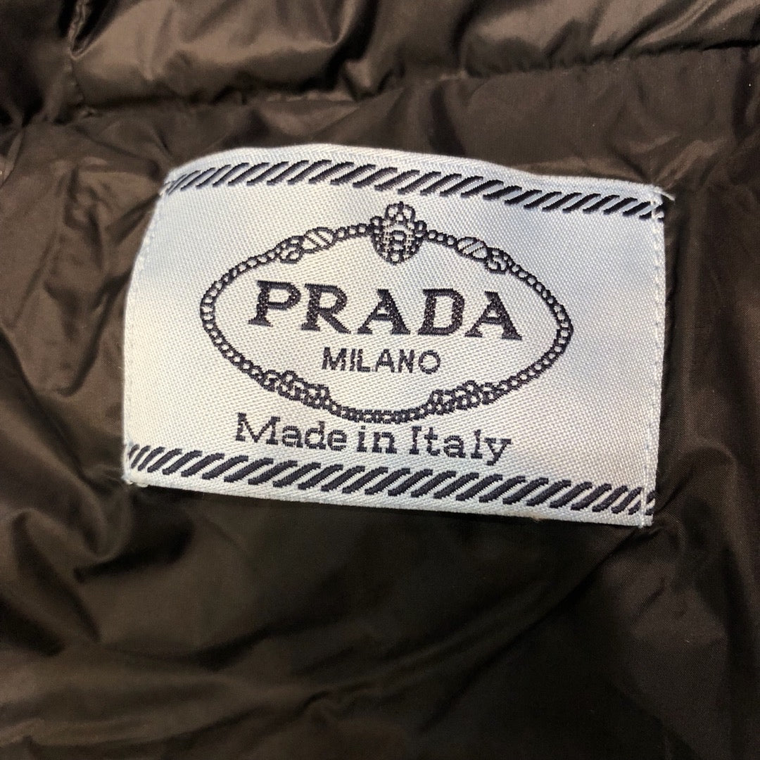 Logo Coat