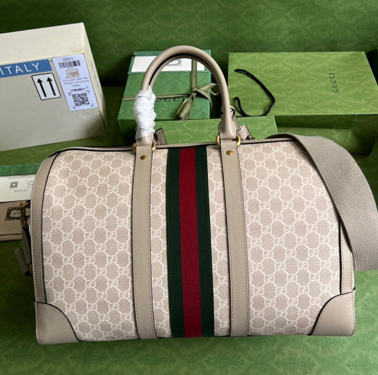 Ophidia Holdall