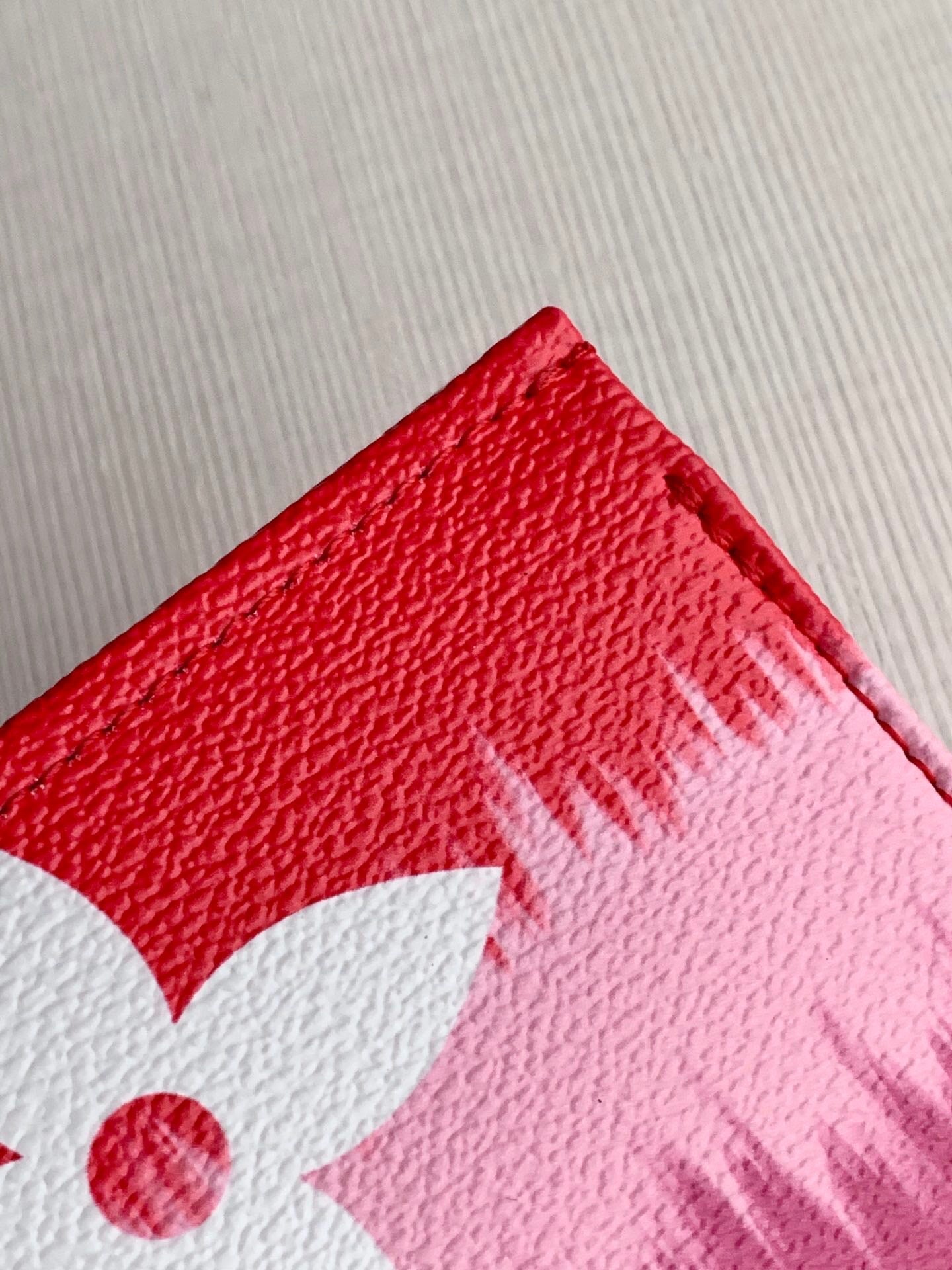 Escale Toiletry Pouch 26