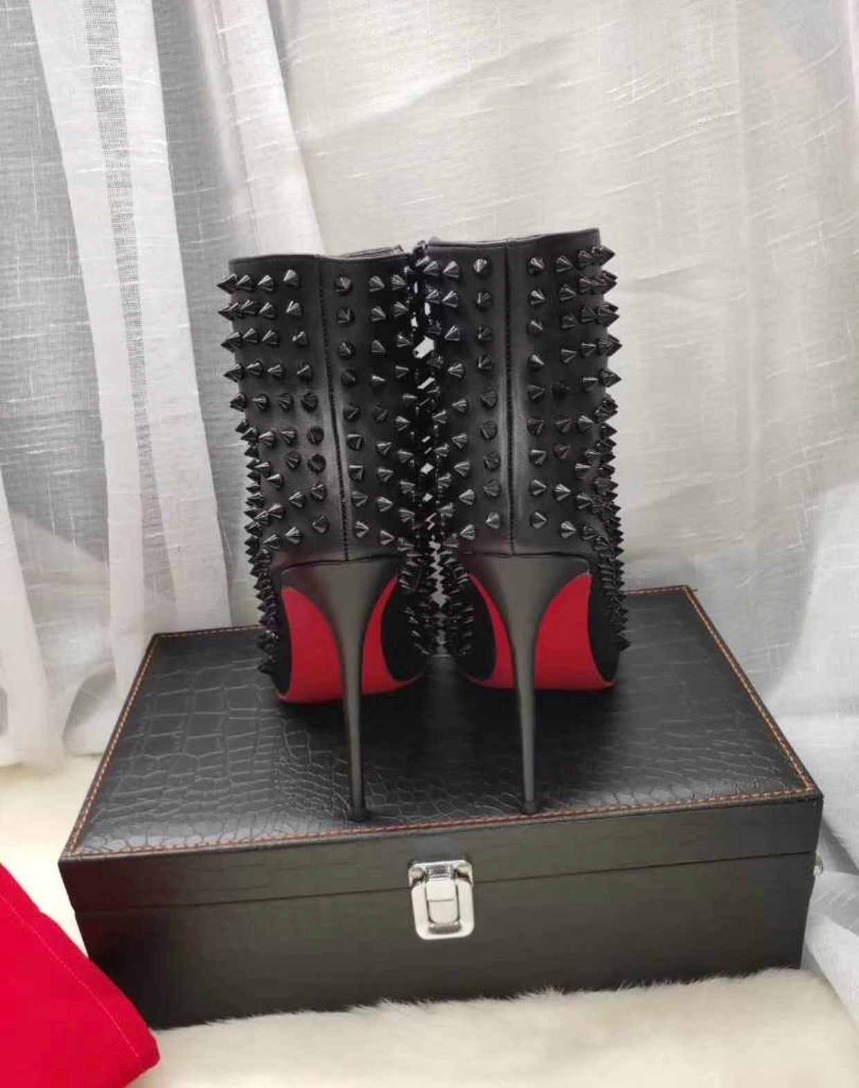 So Kate Spike Boots