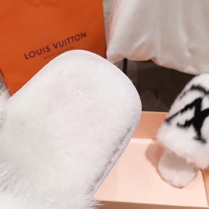 Homey Fur Slippers