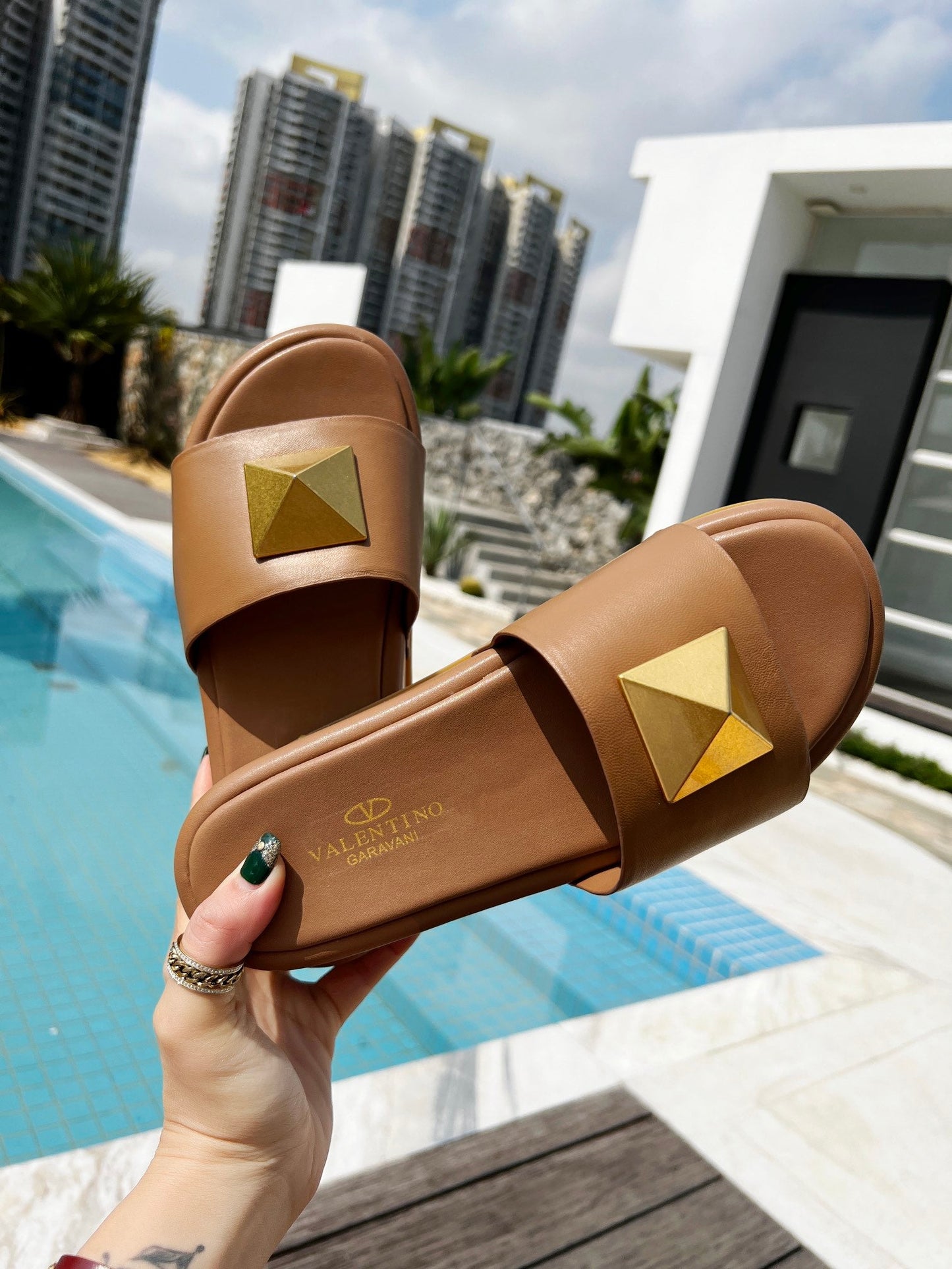 One Stud Slides