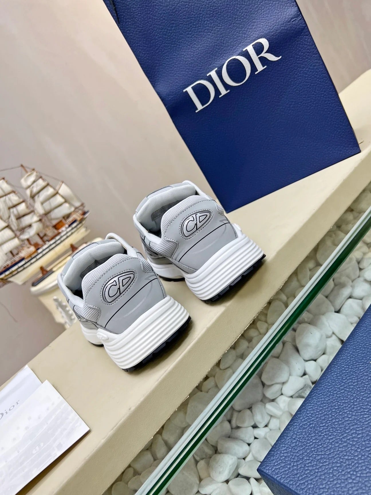 B30 Sneaker