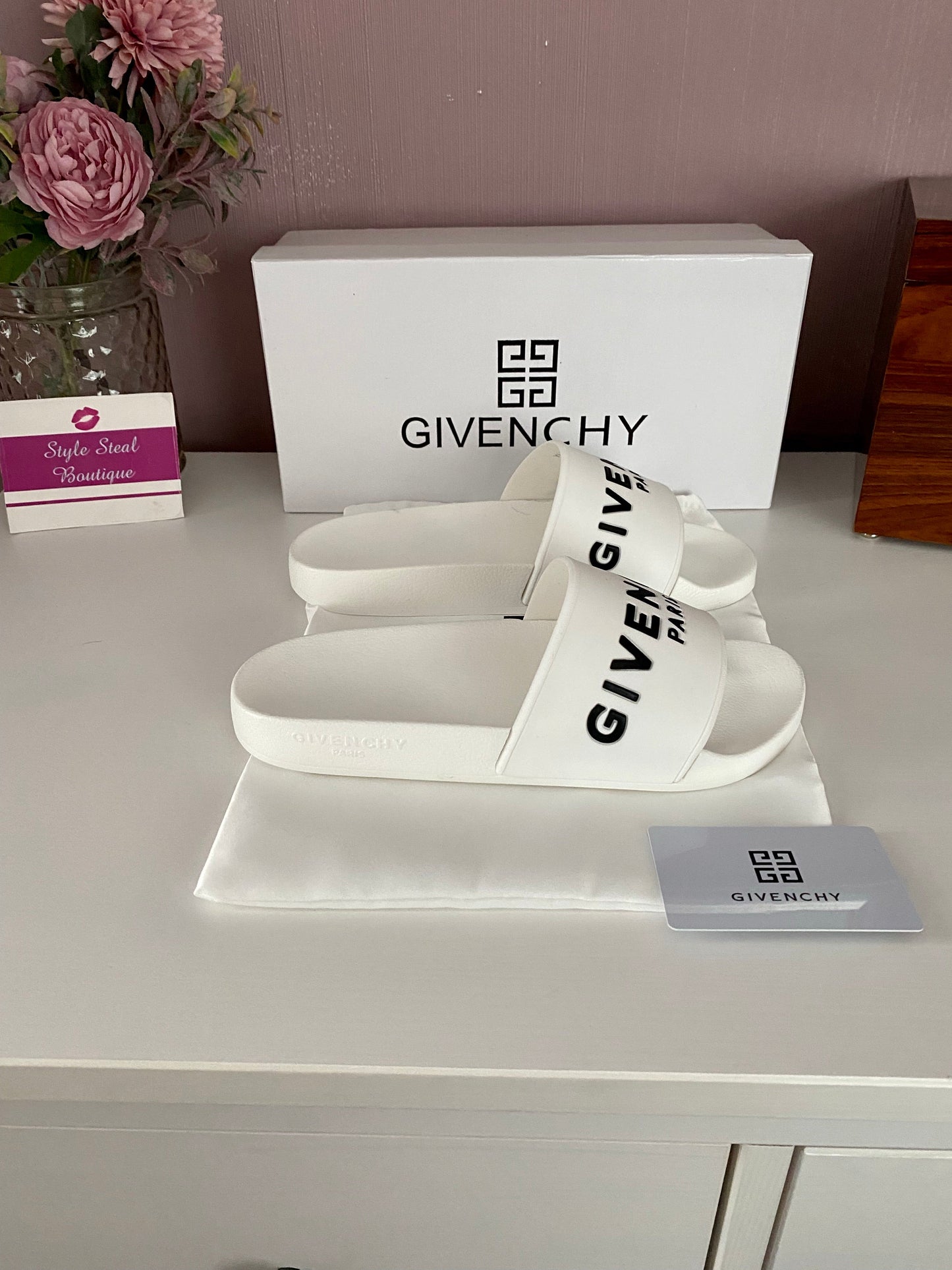 Logo Slides