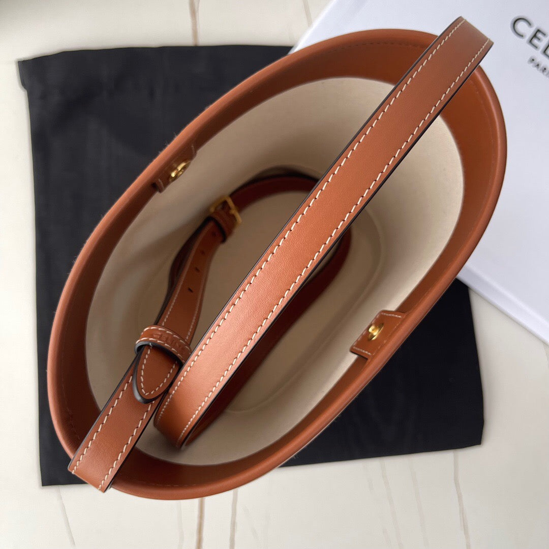 Triomphe Bucket Bag