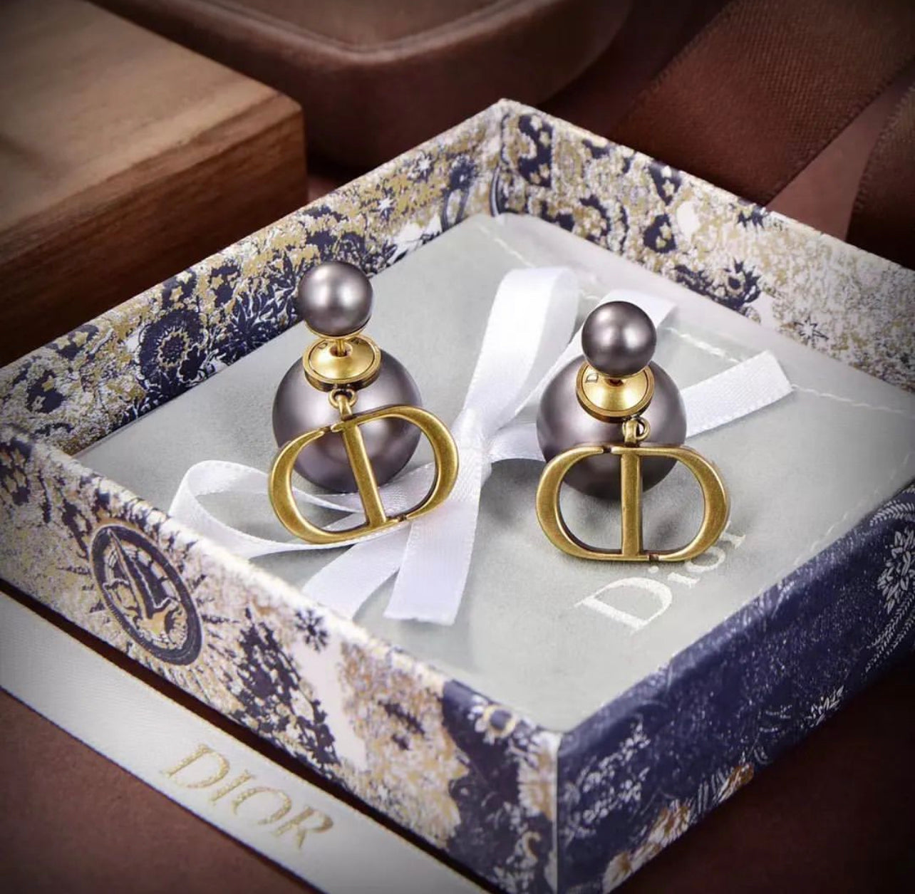CD Pearl Earrings