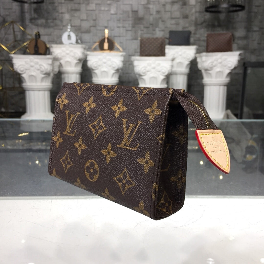 Toiletry Pouch 16
