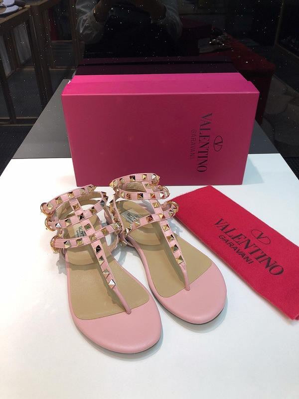 Rockstud Thong Sandals