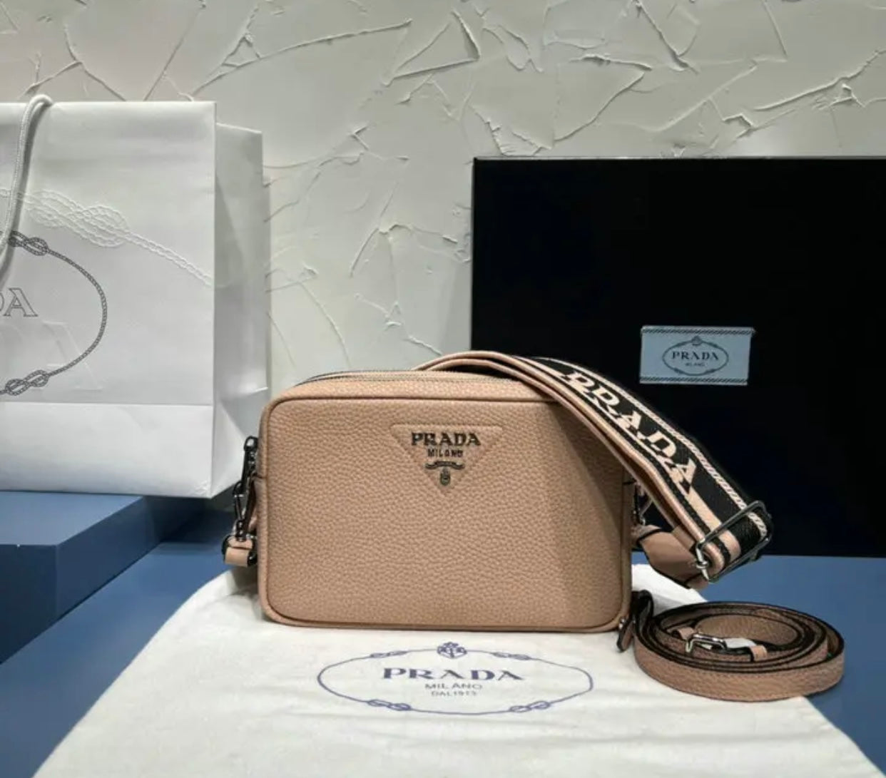Medium Leather Bag