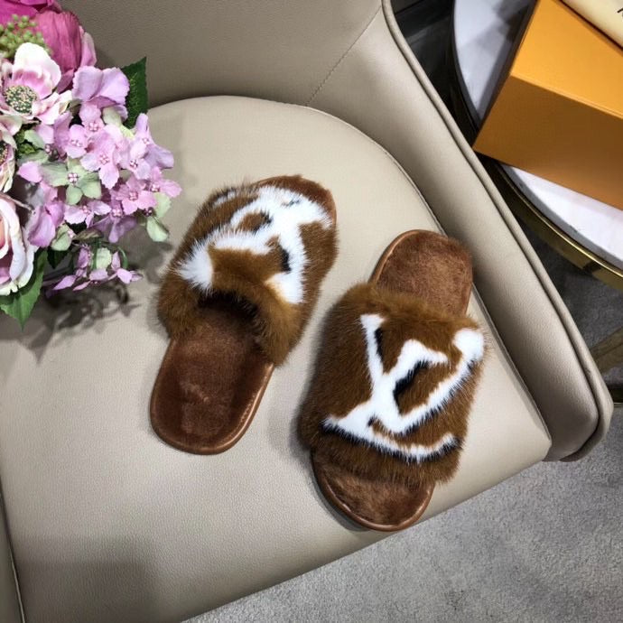Homey Slippers