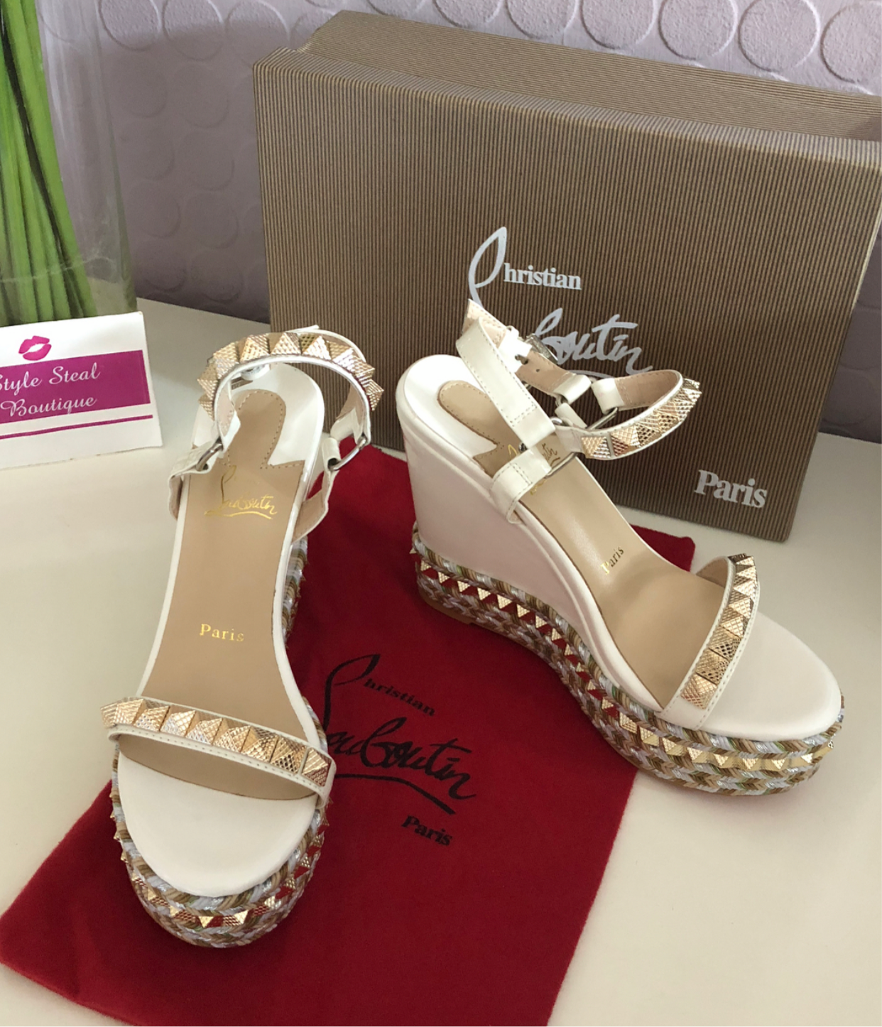 Stud Wedges