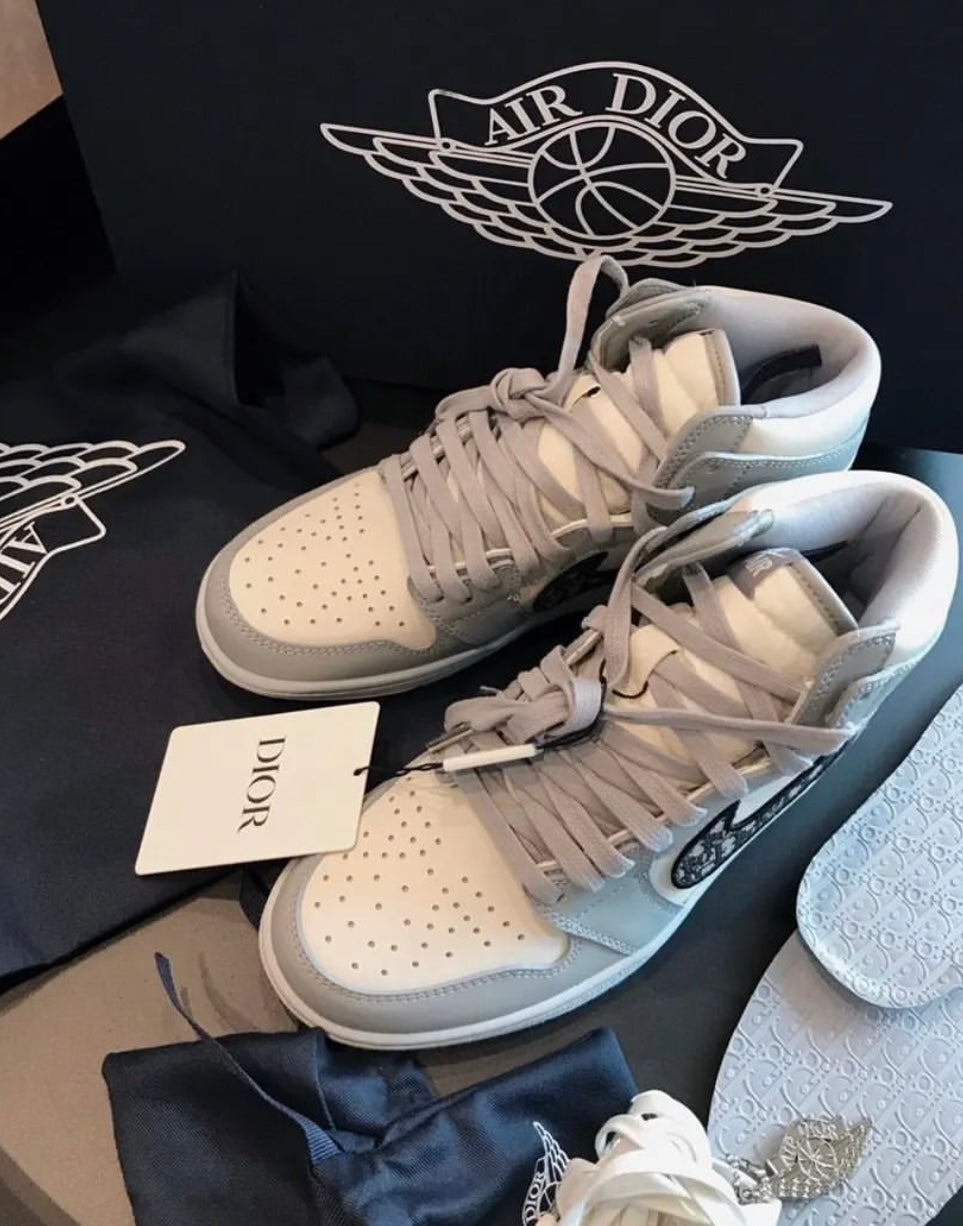 CD AJ1 Sneaker