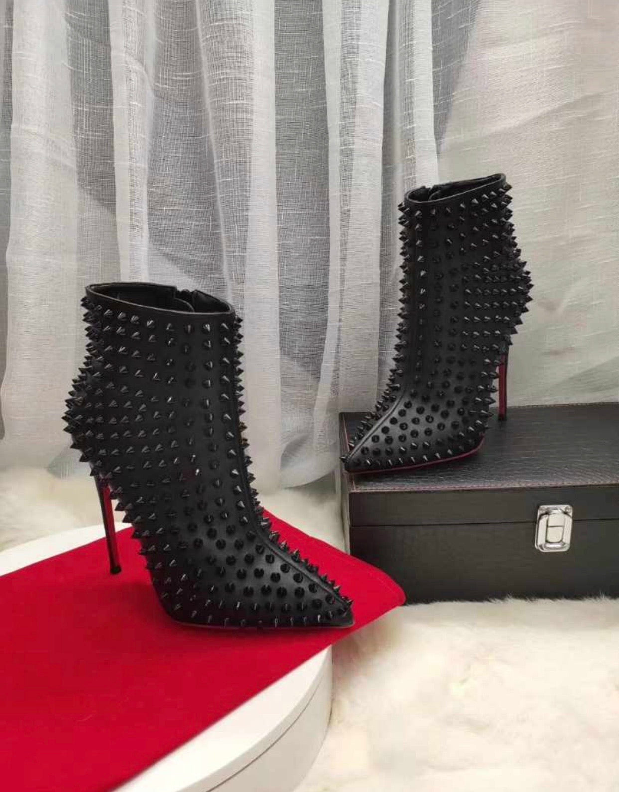 So Kate Spike Boots