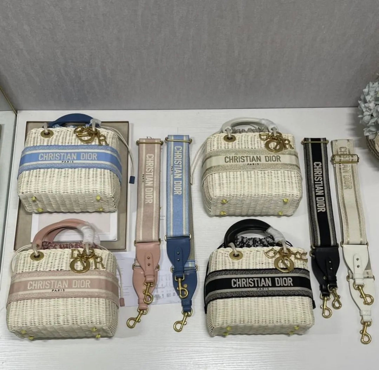 Medium Lady D Wicker