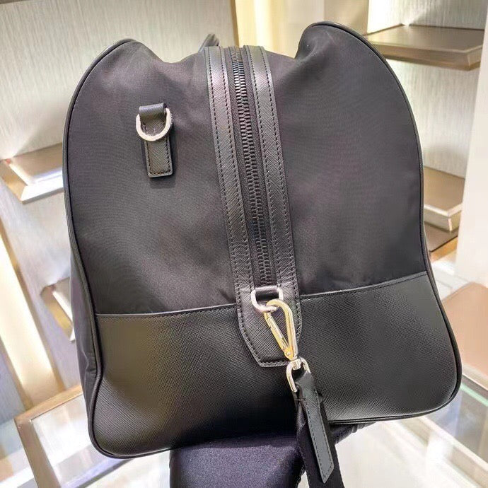 Re Nylon Holdall