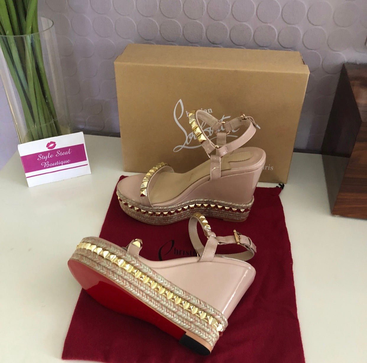 Stud Wedges