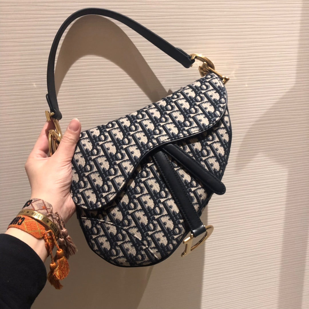Saddle Bag Oblique