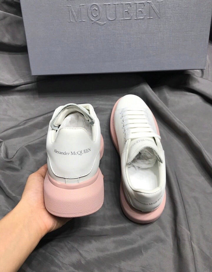 Oversized Sneaker