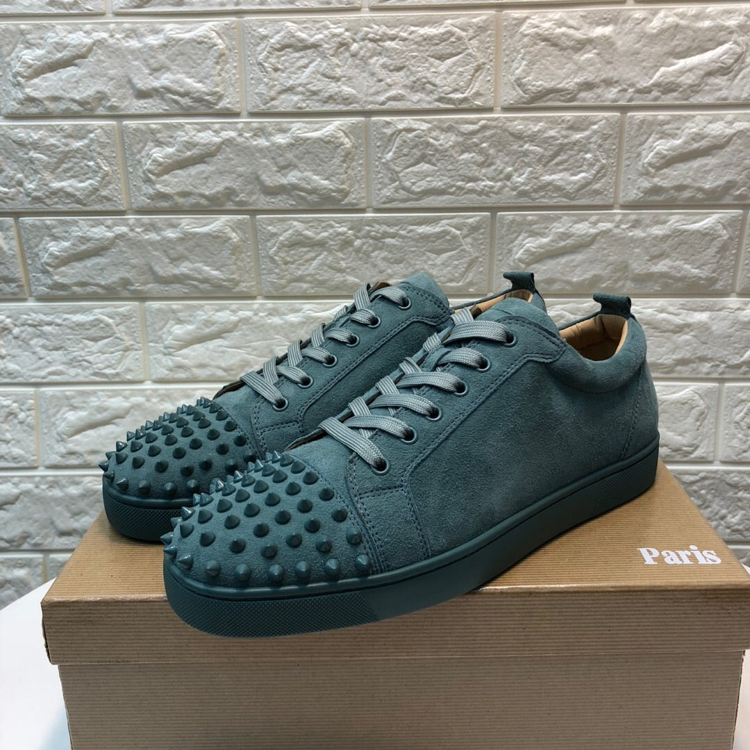 Louis Spikes Womens