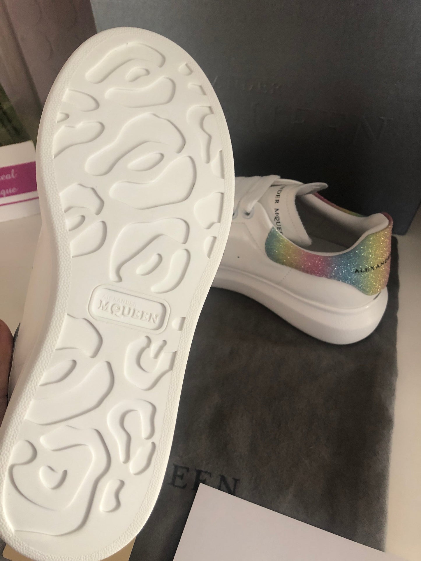 Oversized Sneaker Glitter