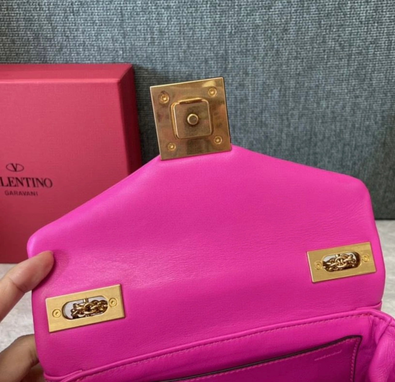 One Stud Chain Bag