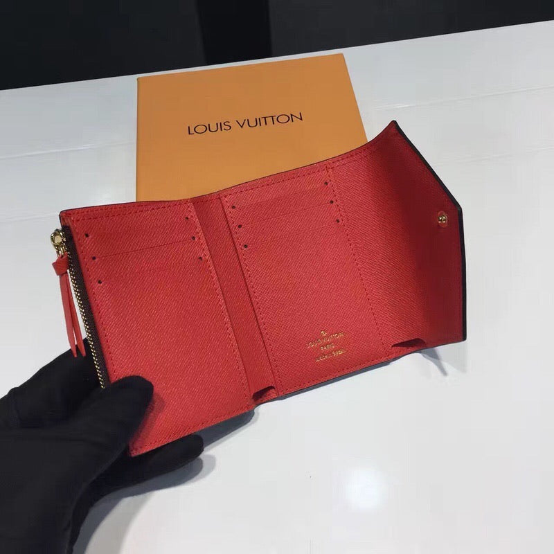 Victorine Wallet
