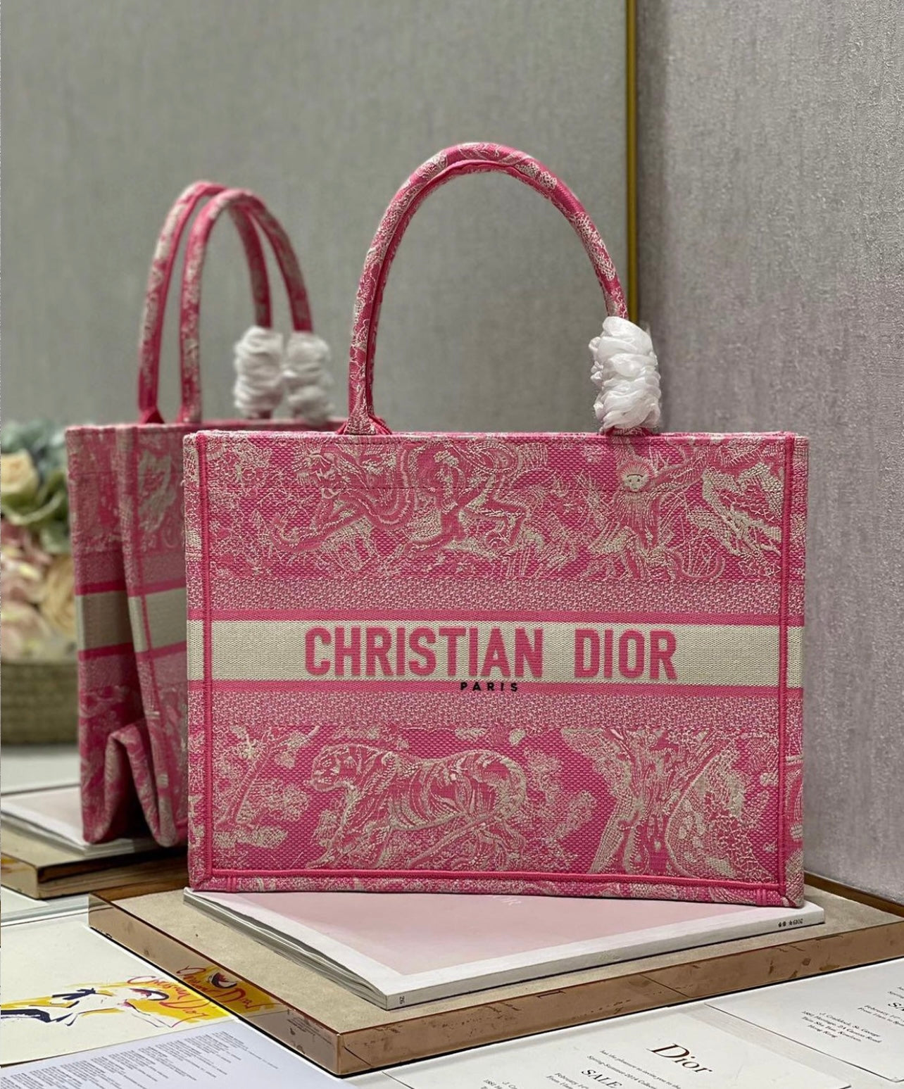 Medium Book Tote