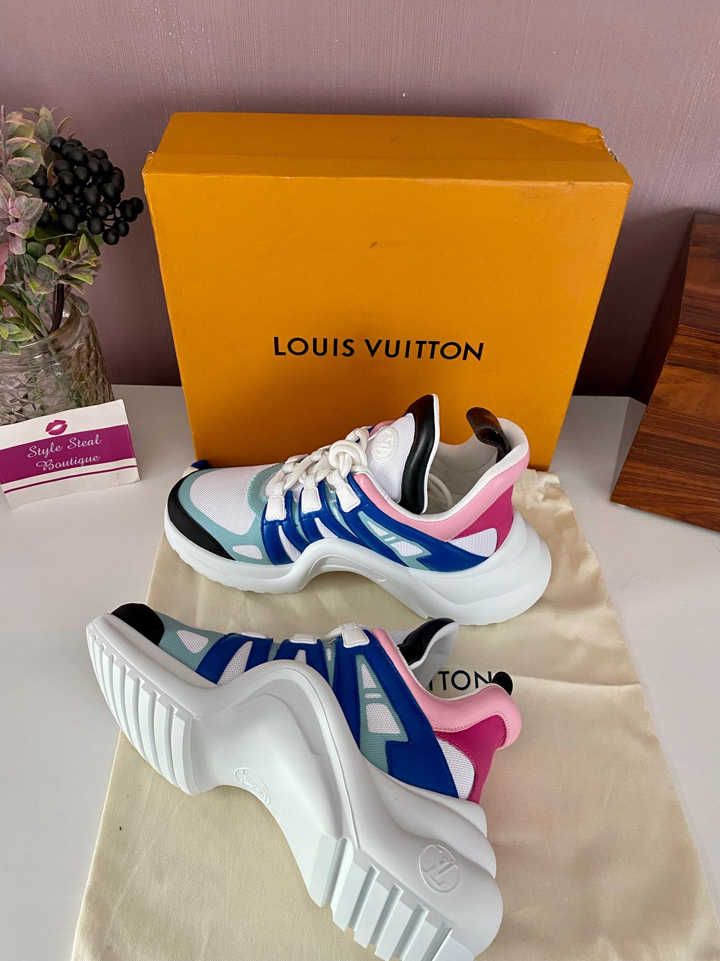 Archlight Sneaker