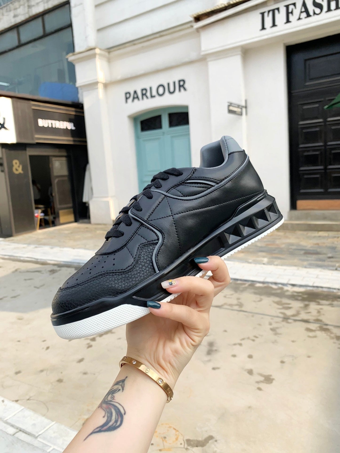 One Stud Trainers