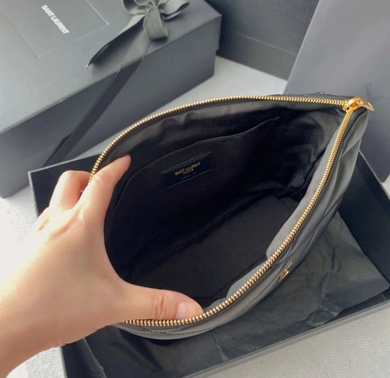 Sade Pouch