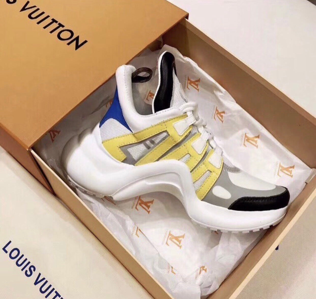 Archlight Sneaker