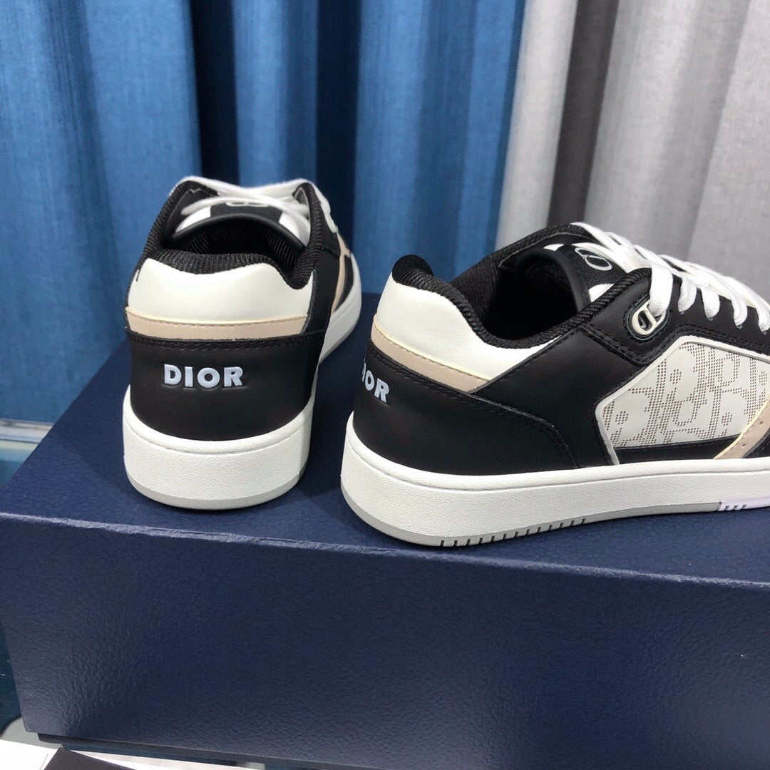 B30 Sneaker