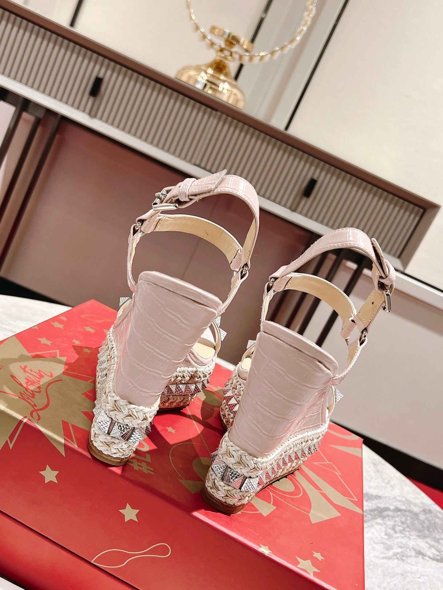 Pyraclou Wedges