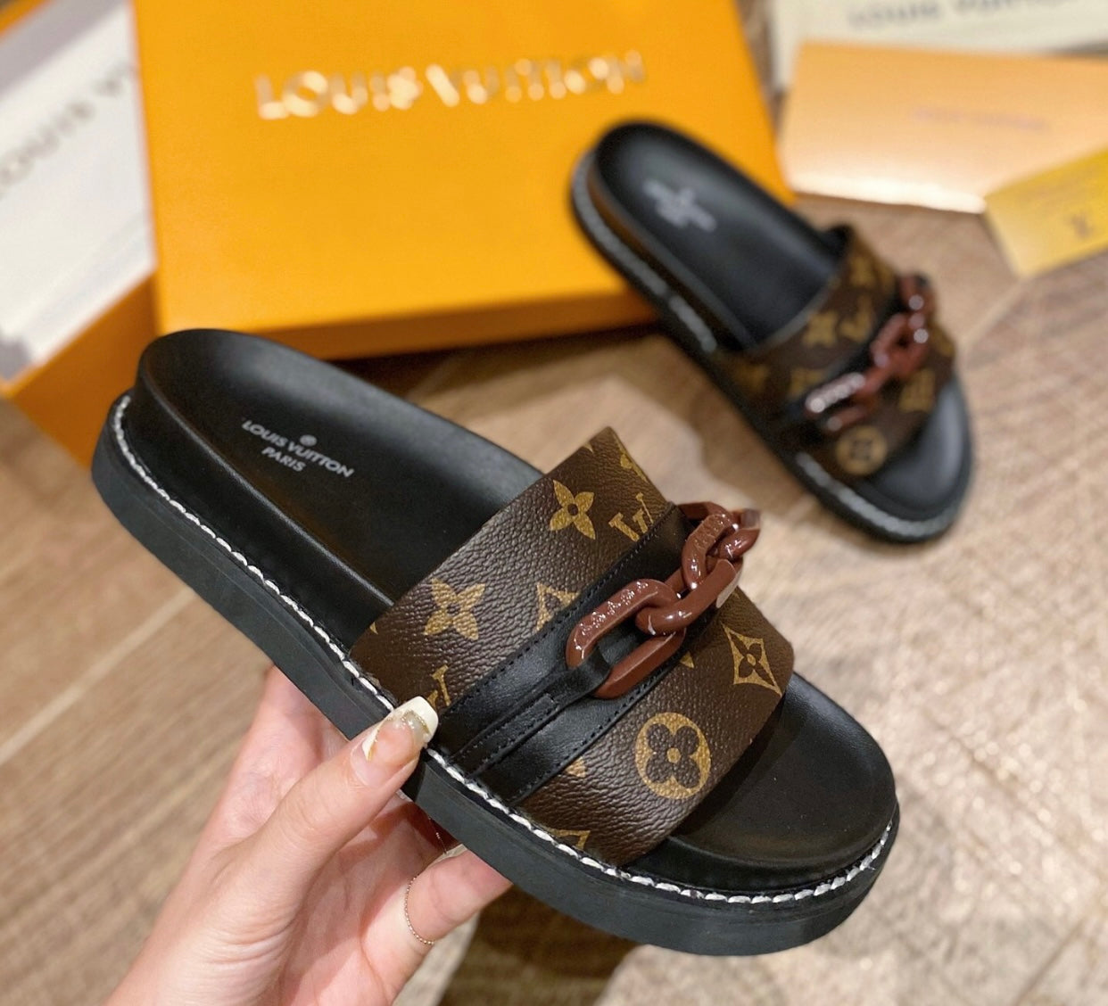 Chain Slides