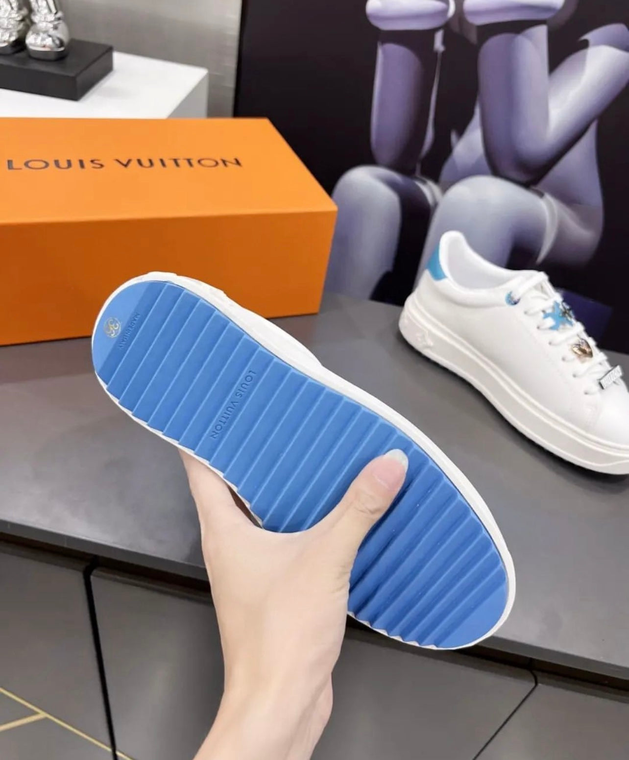 Timeout Sneaker