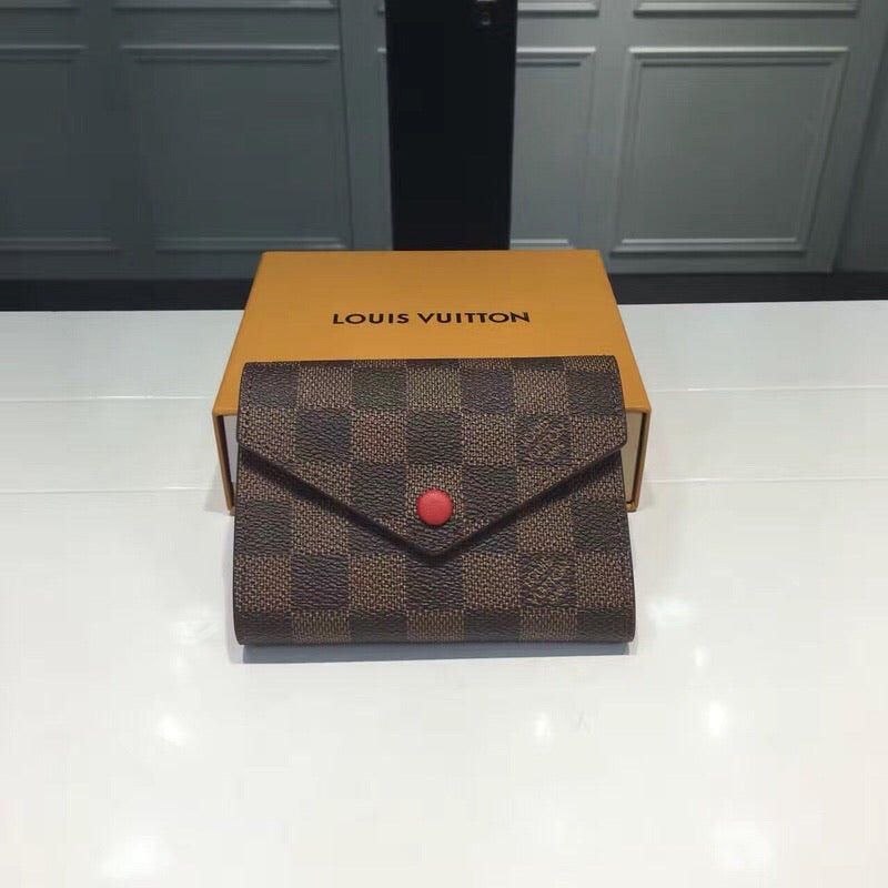 Victorine Wallet