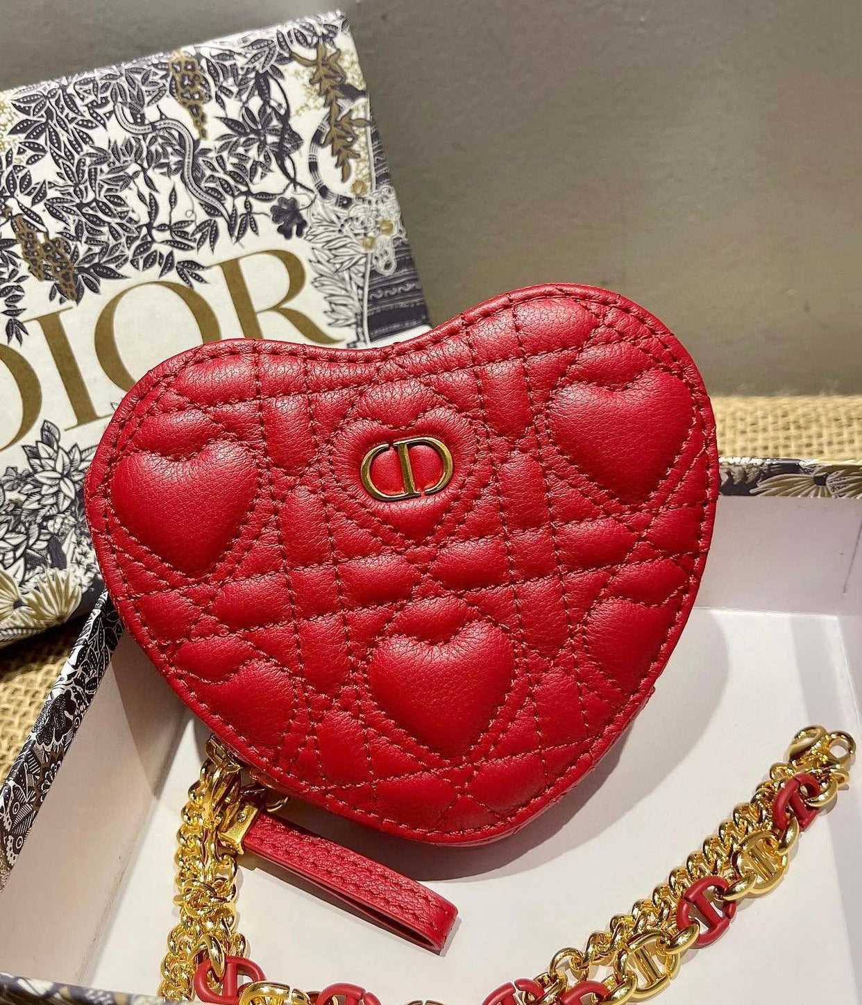 Amour Caro Pouch