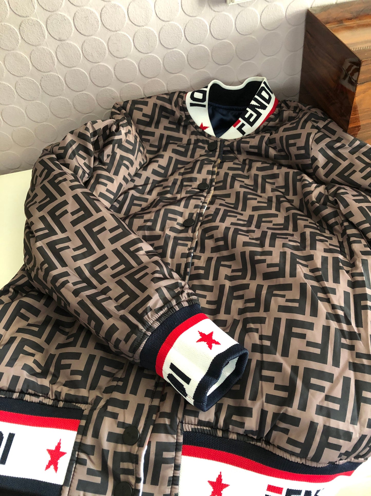 Reversible Bomber