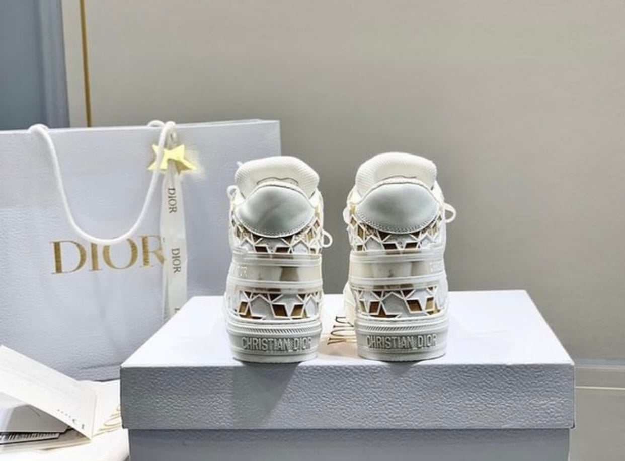 Walk n Dior