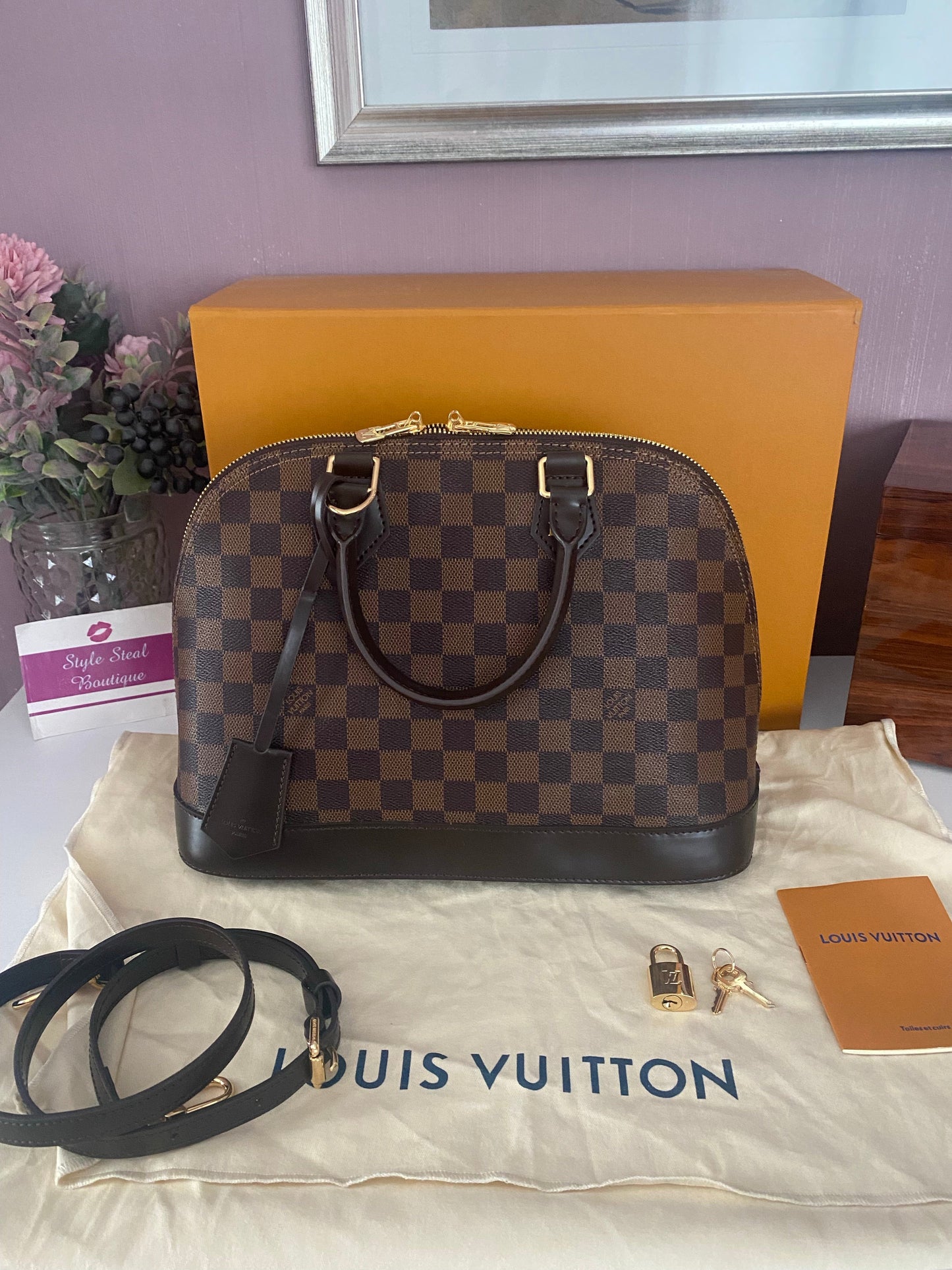 Alma Damier Ebene