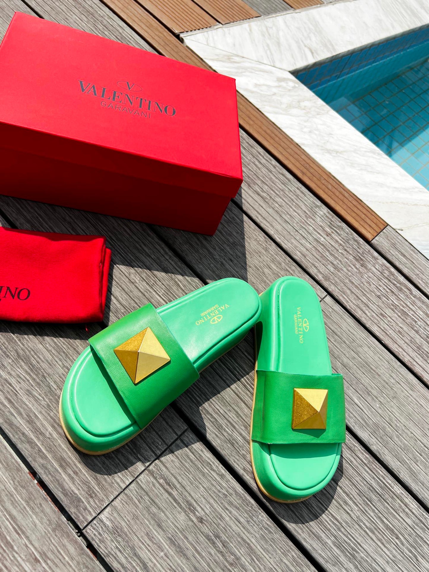 One Stud Slides