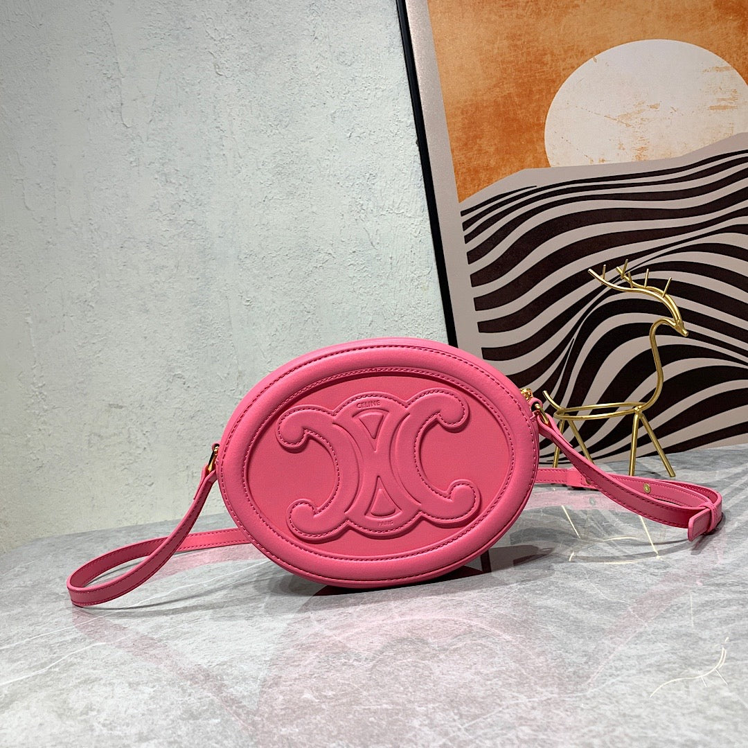 Oval Crossbody Triomphe